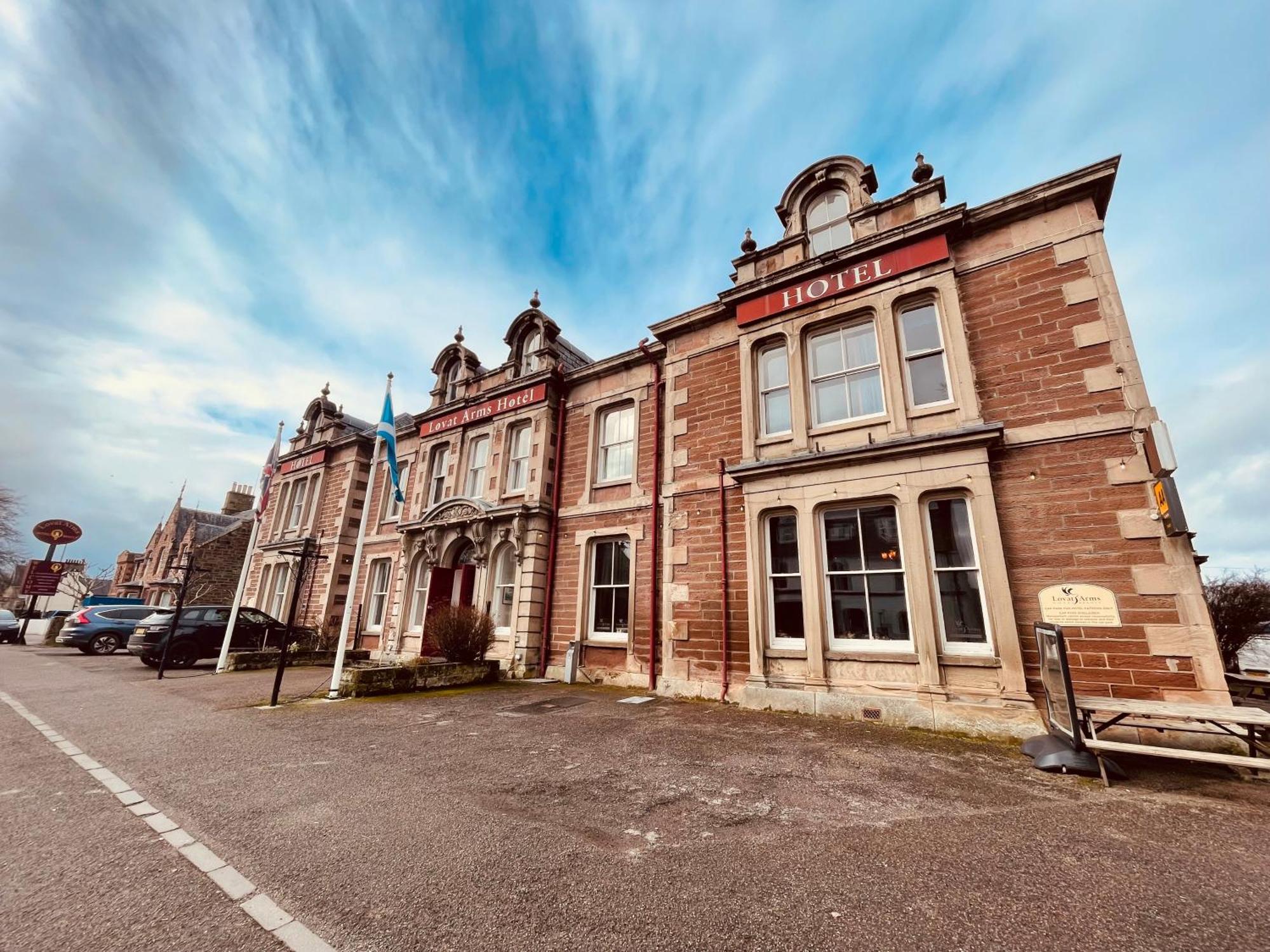 Lovat Arms Hotel Beauly Exterior foto